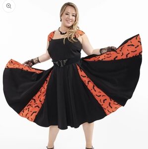 Unique Vintage 1950's Swing Bat dress